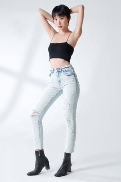 Quần jeans nữ dáng ôm vừa, rách gối. Slim Fit Ripped Jeans - 220WD1083F1910