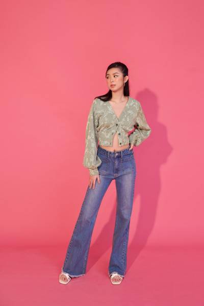 Quần jeans loe đắp túi - Q0051