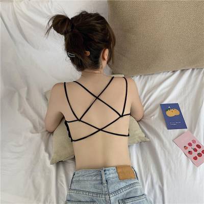 Áo tank top dáng ngắn hở lưng