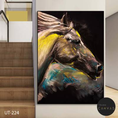 Tranh treo tường khổ dọc vẽ chú ngựa sắc màu nền đen nổi bật-UT-224