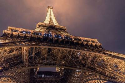 Tranh Dán Tường Tháp Eiffel Ở Thành Phố Paris